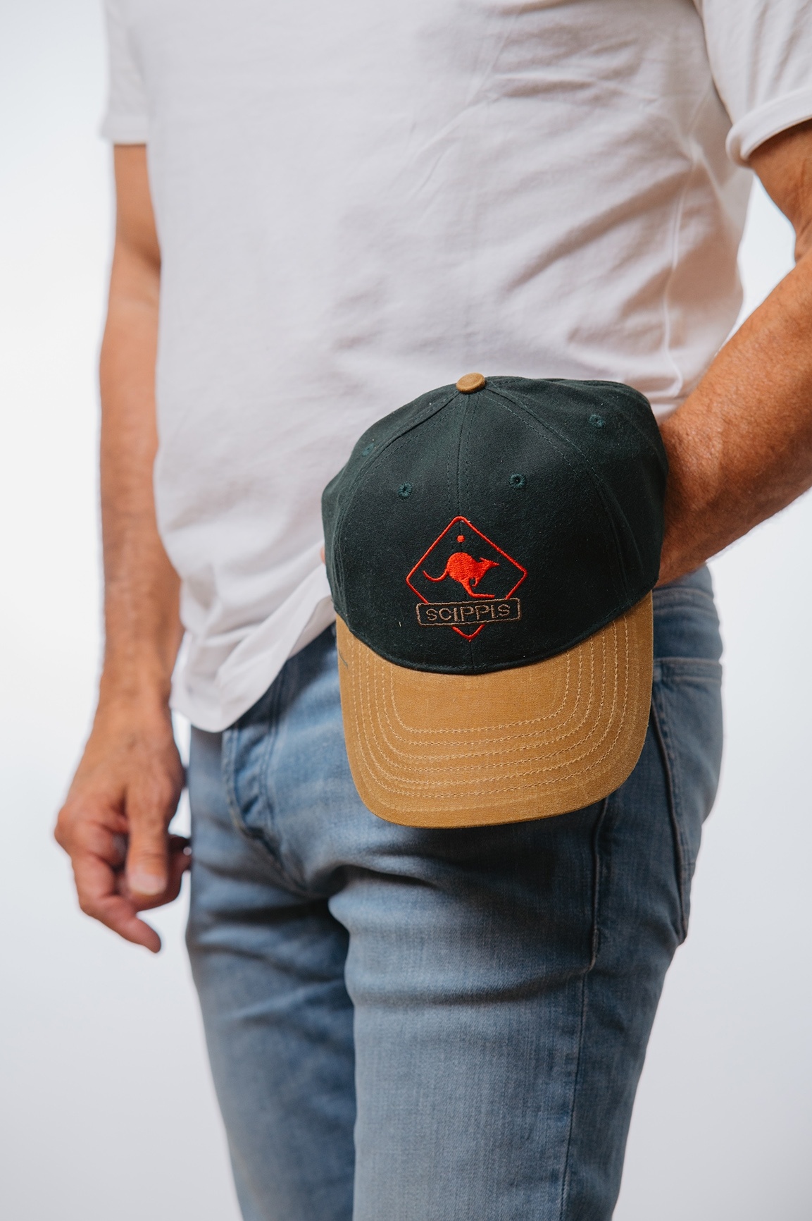 Кепка 001H10 SCIPPIS OILSKIN CAP Tan - Bottlegreen  фото 1