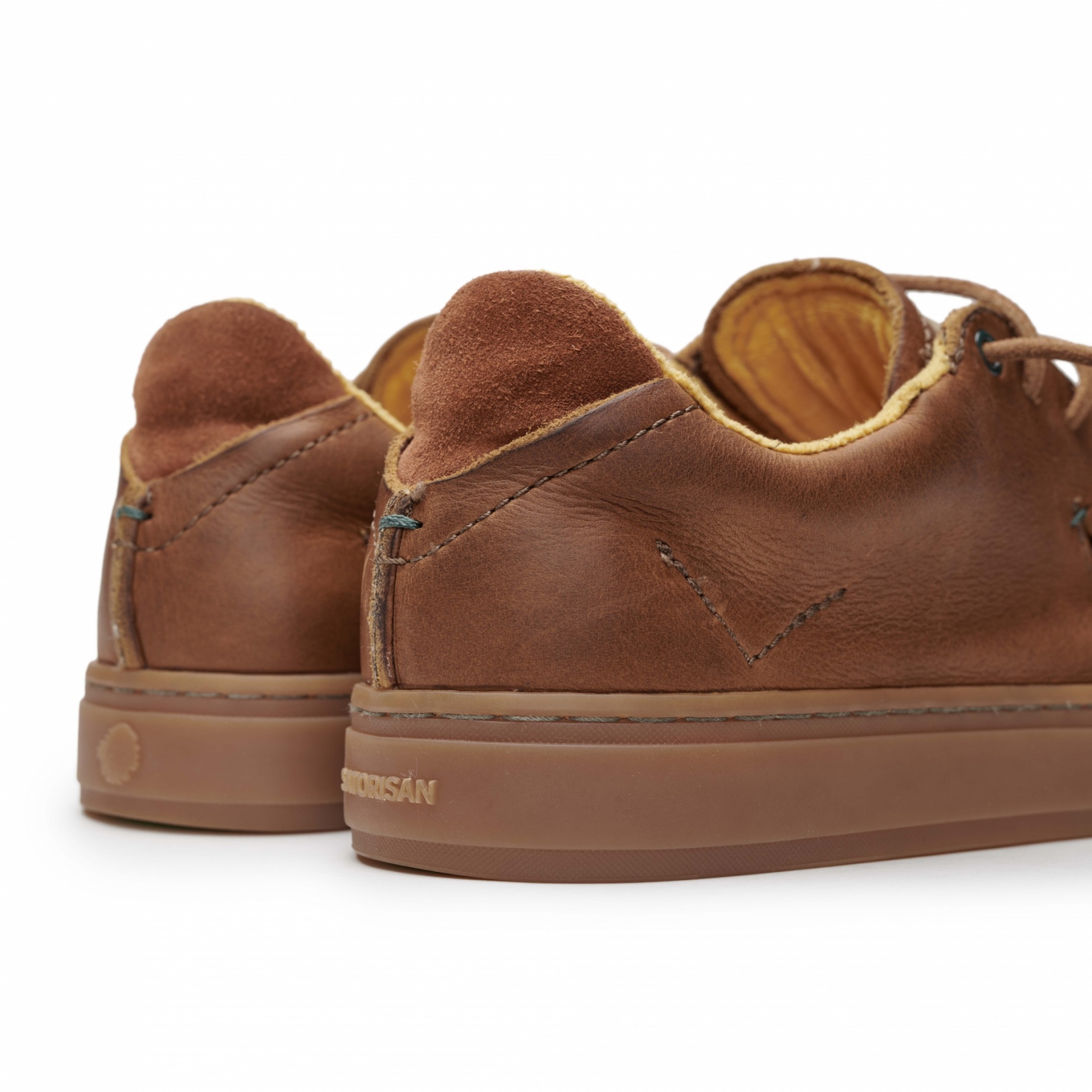 Satorisan в москве обувь. Тимберленд Bradstreet Oxford Dark Brown Nubuck. Camper Runner. Ботинки Camper. Camper обувь мужская.