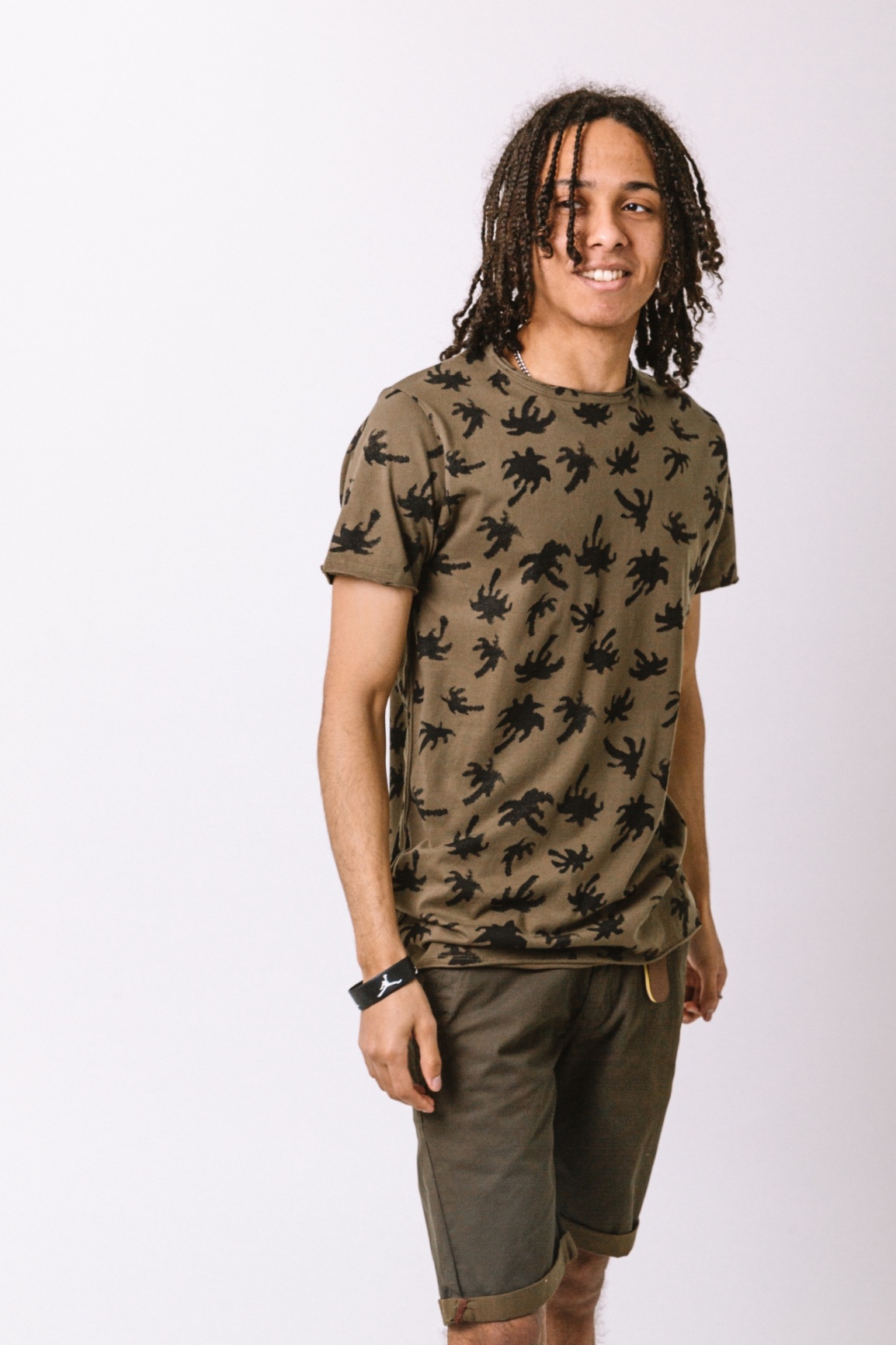 ШОРТЫ DSTREZZED CHINO SHORTS ARMYGREEN 515052 фото 1